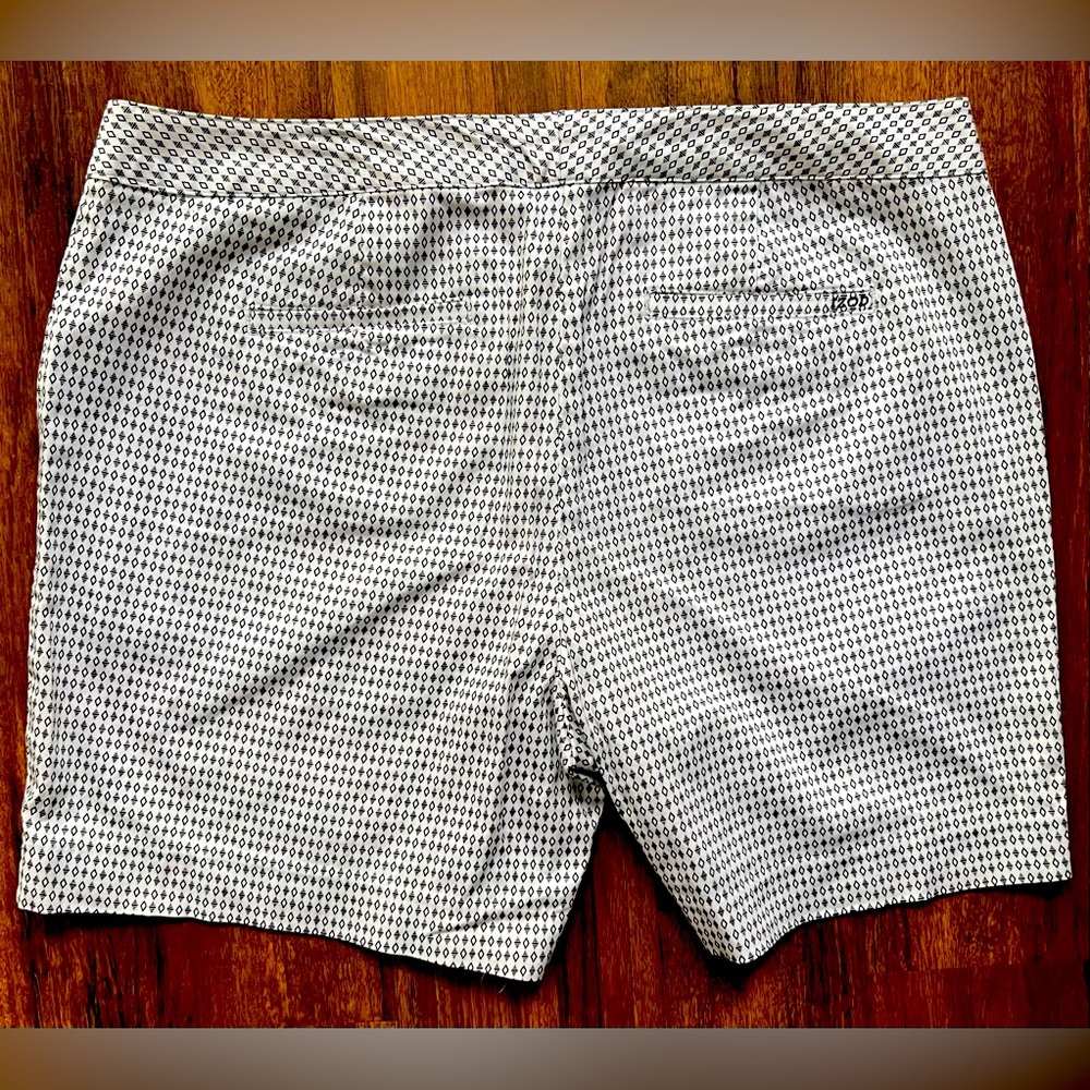 IZOD women’s shorts